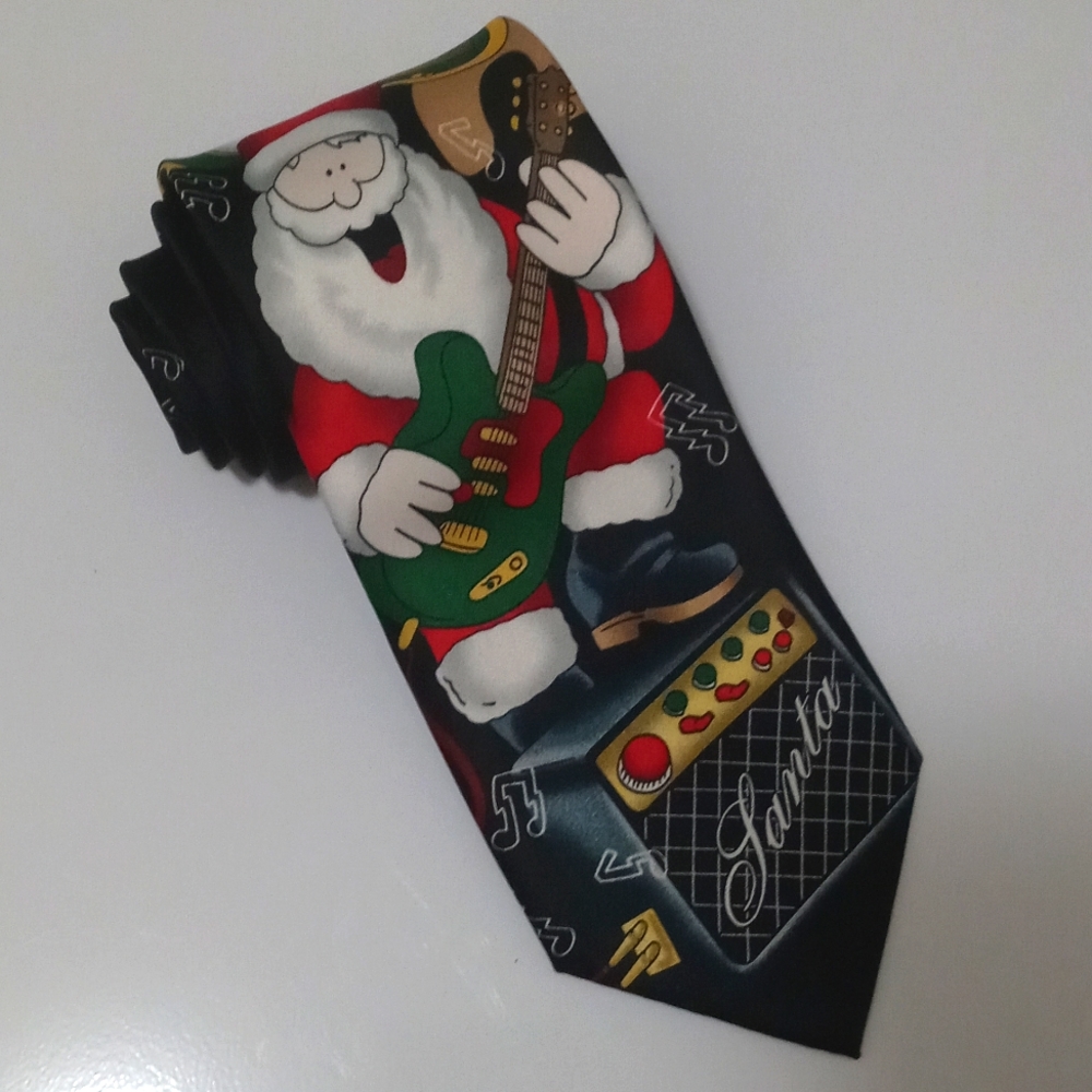 Noel collection tie